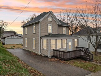 228 Scott St, Cambria, WI 53923