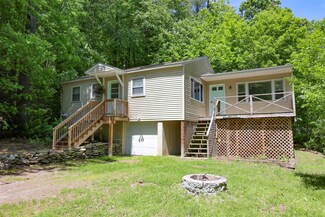 12 Sunrise Place, Hillsborough, NH 03244