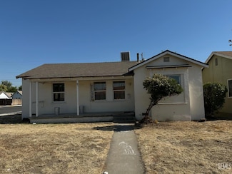 131 Bernard St, Bakersfield, CA 93305