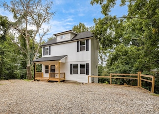 92 Moody Ave, Candler, NC 28715
