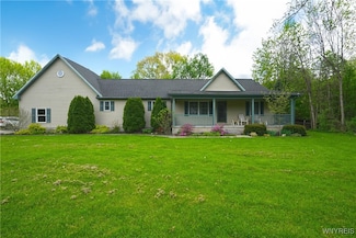 922 Pletcher Rd, Youngstown, NY 14174