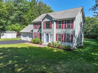 504 E Dunbarton Rd, Goffstown, NH 03045