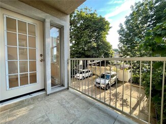 1824 E 17th St Unit B2, Homecre, NY 11229