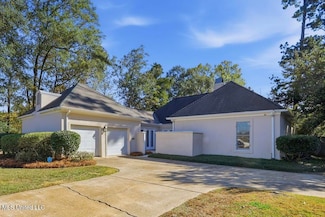 1547 Brecon Dr, Jackson, MS 39211