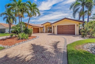 1931 Kentucky Ave NE, Saint Petersburg, FL 33703