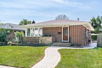 5125 Fairview Ln, Skokie, IL 60077