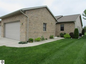 2768 Eland Ct, Mount Pleasant, MI 48858