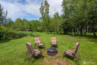5162 Anderson Rd, Blaine, WA 98230