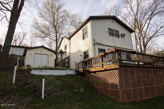 17279 Stevens Forest Lake St, Cassopolis, MI 49031