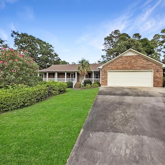 406 Santee Dr, Santee, SC 29142