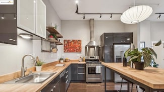 958 28th St Unit C, Emeryville, CA 94608