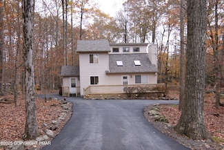 200 Elk Run Rd, Pocono Lake, PA 18347