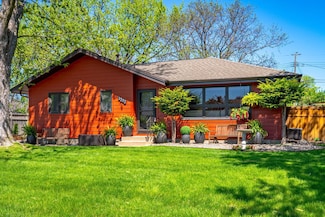 3212 Thurber Rd, Minneapolis, MN 55429