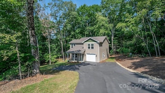28 Arnie Dr, Etowah, NC 28729