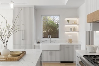 7216 Fay Ave, San Diego, CA 92037