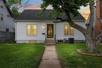 2518 1st Ave NE, Cedar Rapids, IA 52402