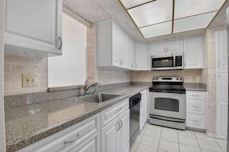 14797 Cumberland Dr Unit 1020, Delray Beach, FL 33446