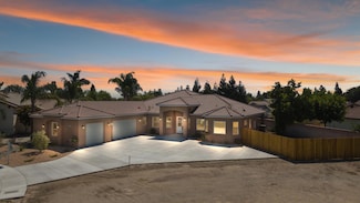 183 Oaks Ct, Tulare, CA 93274