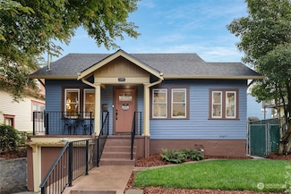 416 NE Going St, Portland, OR 97211