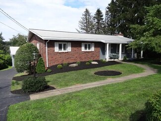 107 Johnston Rd, Canonsburg, PA 15317
