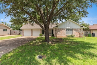 4918 Lakemoor Dr, Waco, TX 76710