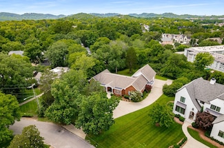 1631 S Observatory Dr, Nashville, TN 37215