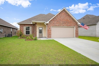 25798 Pristine St, Denham Springs, LA 70726