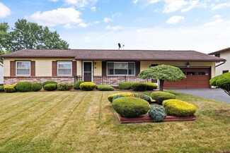 74 Landau Dr, Rochester, NY 14606