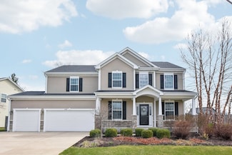 2320 Walnut Glen Blvd, Island Lake, IL 60042