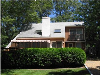 24 Moonstone Way, Vineyard Haven, MA 02568