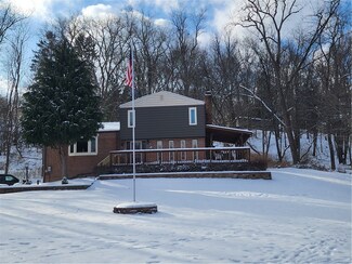 5131 Willow Wood Dr, Gibsonia, PA 15044