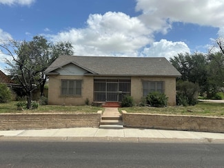 2020 Clark Blvd, Laredo, TX 78043
