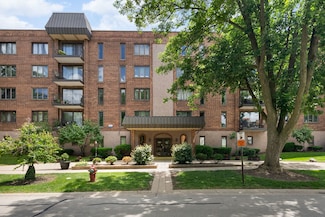 1551 Ashland Ave Unit 208, Des Plaines, IL 60016