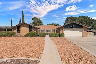 10920 Gary Player Dr, El Paso, TX 79935