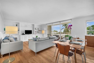 611 Ocean Dr Unit 3E, Key Biscayne, FL 33149