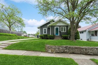 214 W 11th St S, Newton, IA 50208
