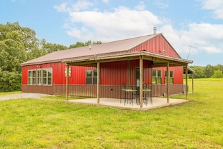 457 Macedonia Rd, Golconda, IL 62938