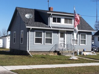 335 E Ogden St, Capron, IL 61012
