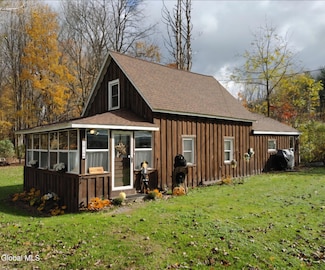 1016 County Highway 138, Broadalbin, NY 12025