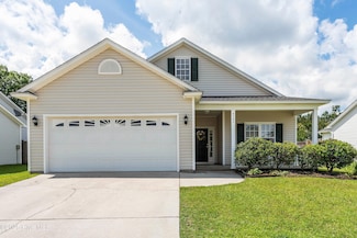 4121 Pine Brush Dr NE, Leland, NC 28451