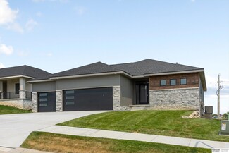 16710 Mormon St, Bennington, NE 68007