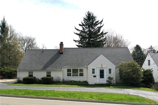 305 E King St, Chardon, OH 44024