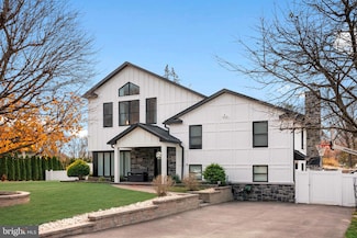 528 Hoyt Rd, Huntingdon Valley, PA 19006