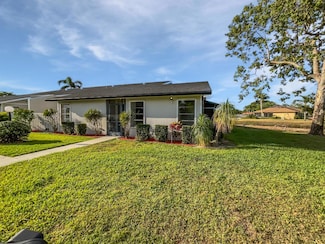 4249 Willow Pond Cir, West Palm Beach, FL 33417