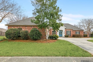 8304 Oakley Dr, Zachary, LA 70791