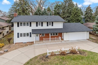 3004 36th Ave NE, Saint Anthony, MN 55418