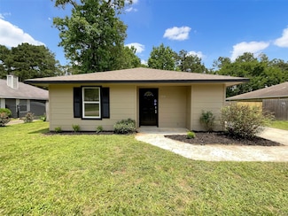 8898 E Buffalo Cir, Willis, TX 77378