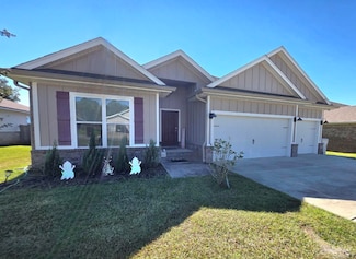 8055 Silver Maple Dr, Milton, FL 32583