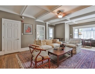 170 State St Unit 1, Newburyport, MA 01950