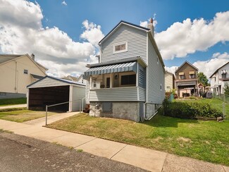 717 Hazlett Ave, Brackenridge, PA 15014